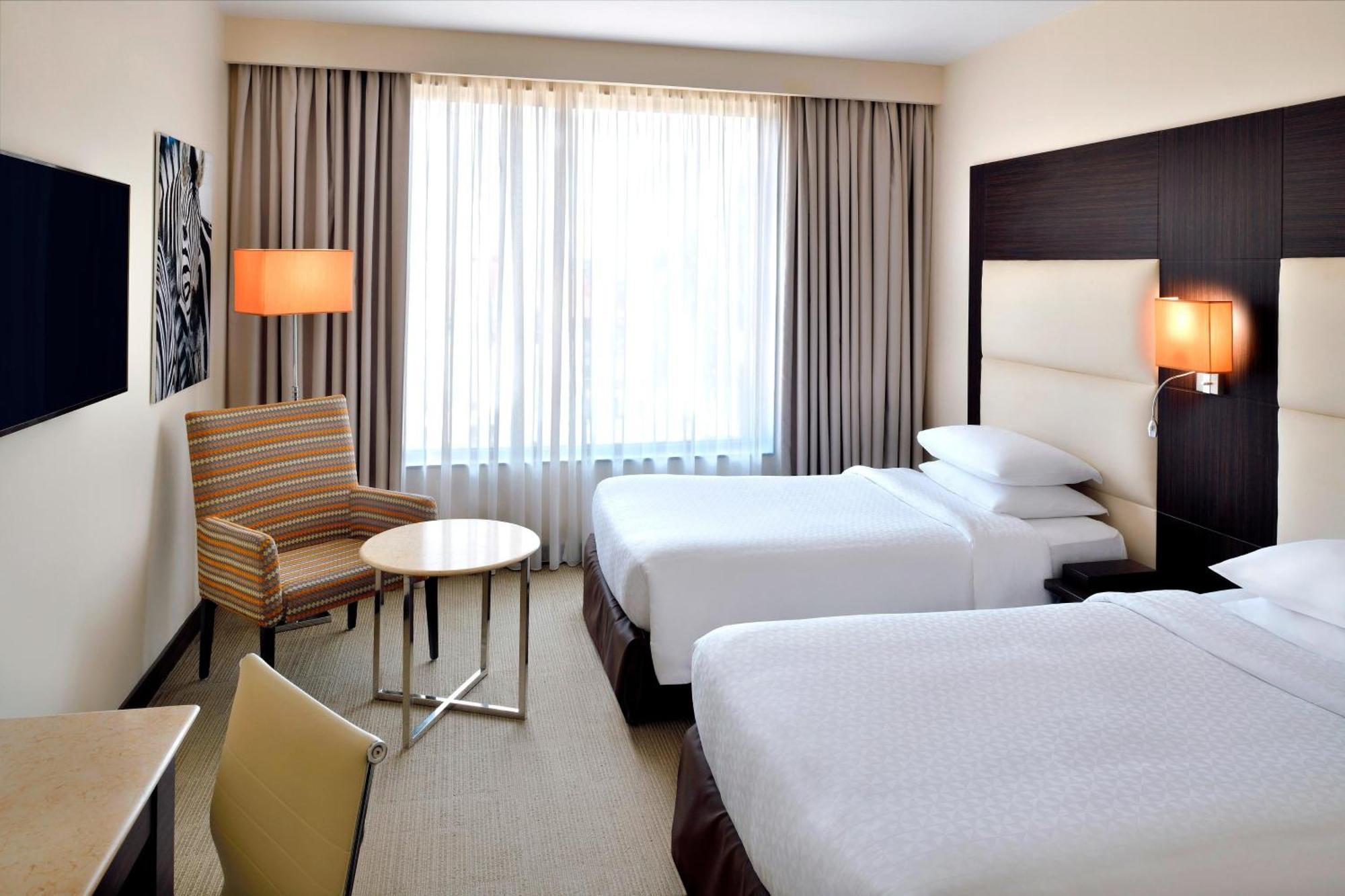 Four Points By Sheraton Nairobi Hurlingham Exterior foto