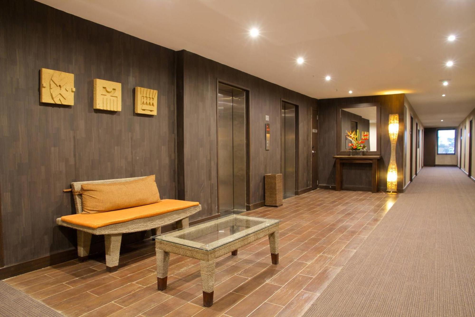 Four Points By Sheraton Nairobi Hurlingham Exterior foto